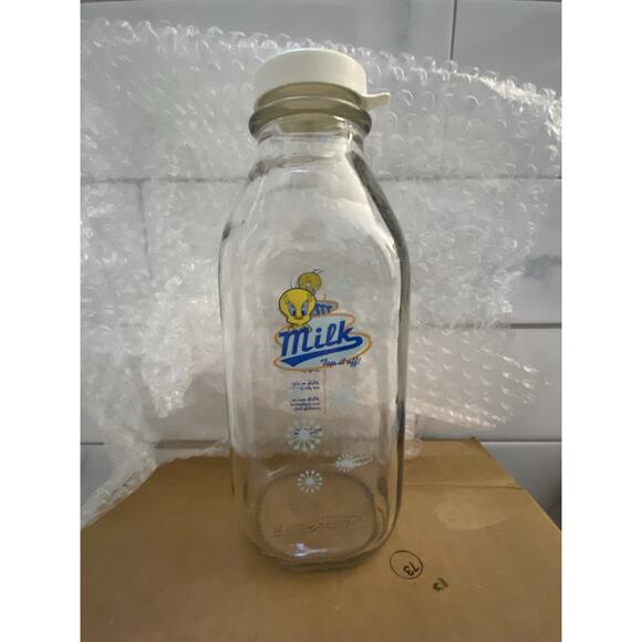 Tweety Pint “milk” Glass Bottle - Picture 1 of 6